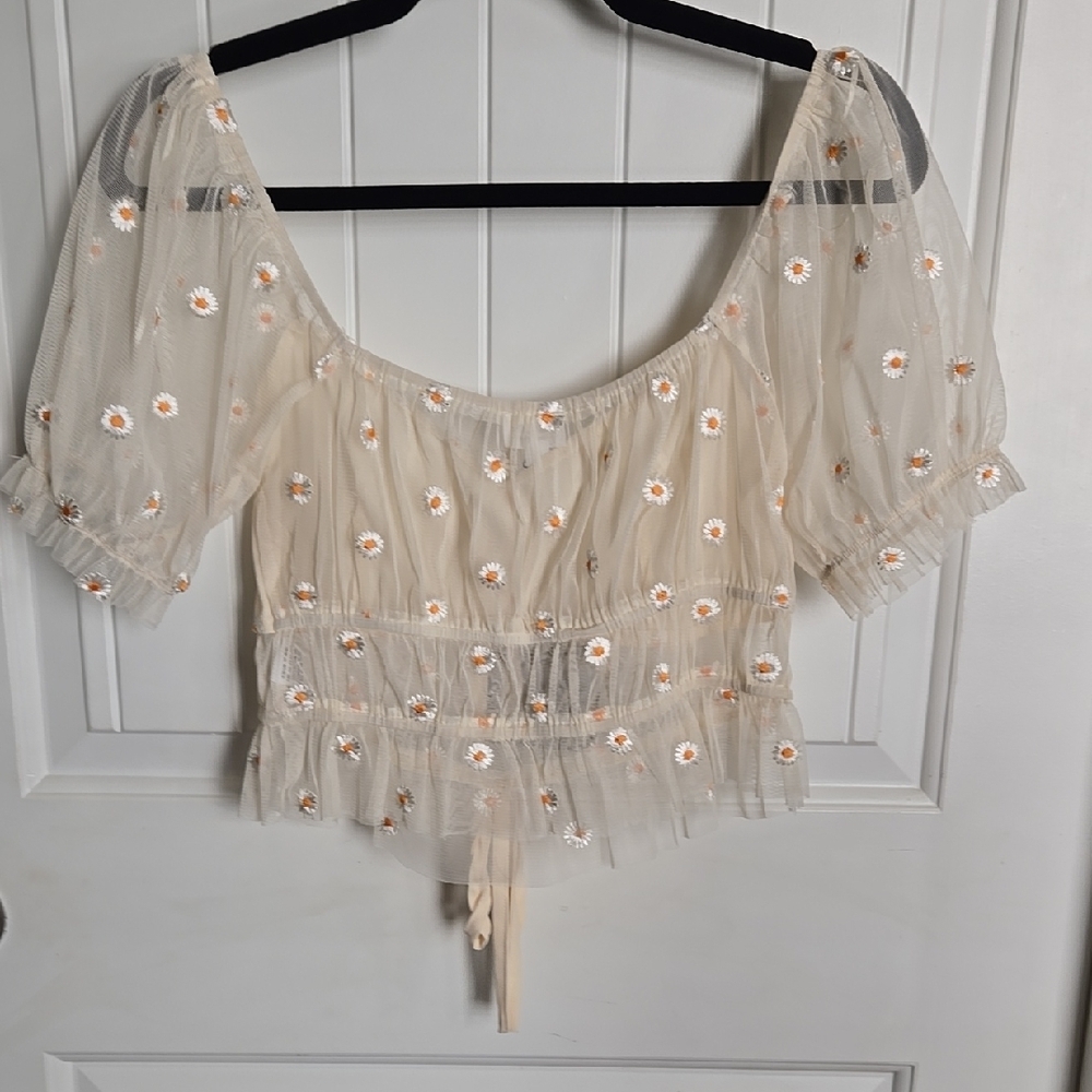 Le Lis Butter Yellow Puff Sleeve Daisy Embroidered Crop Top Off-Shoulder Sheer - Picture 5 of 7